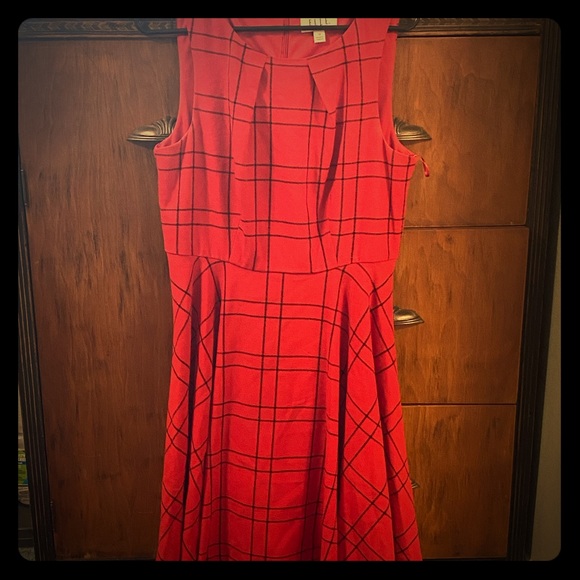 Elle Red Plaid Dress - Picture 2 of 4